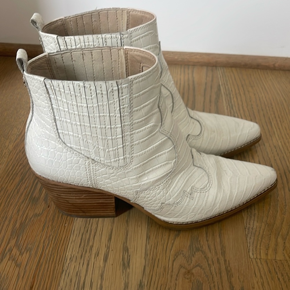 Sam Edelman Winona White Croc Embossed Ankle Bootie